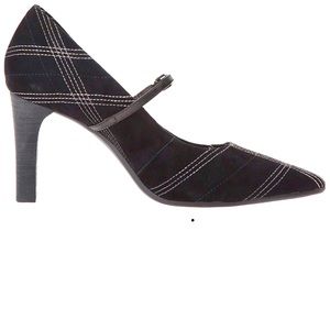 NWT. Aerosoles “tax return” suede mary-jane heels.